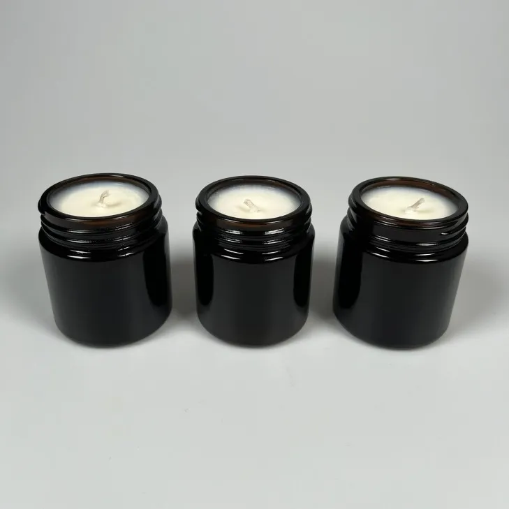 Świeca sojowa zapachowa w szkle ciemnobrązowym - bawełniany knot 120 ml